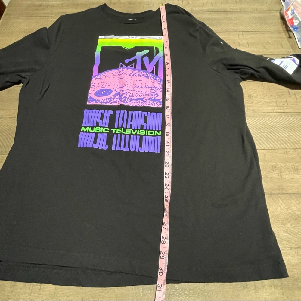 MTV Nostalgia Men's Graphic T-shirt - Picture 8 of 8